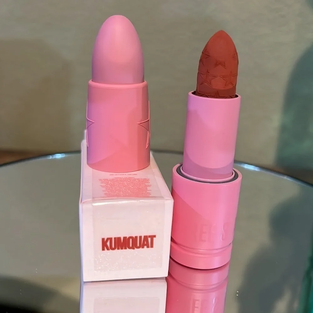 Jeffree Star Velvet Trap lipstick in color Kumquat. New!